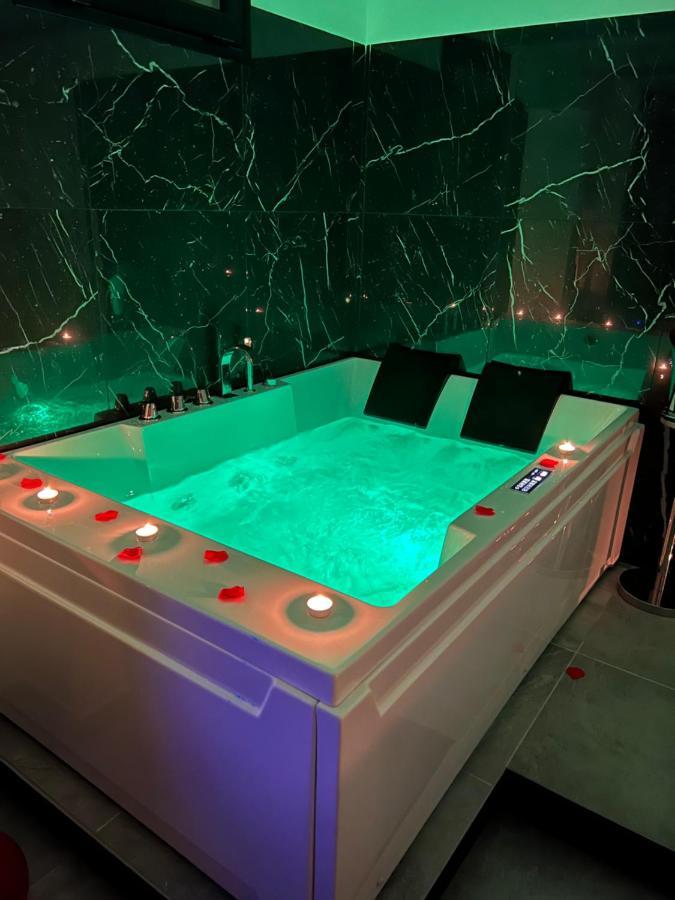 Real Suite Spa Palermo Exteriör bild