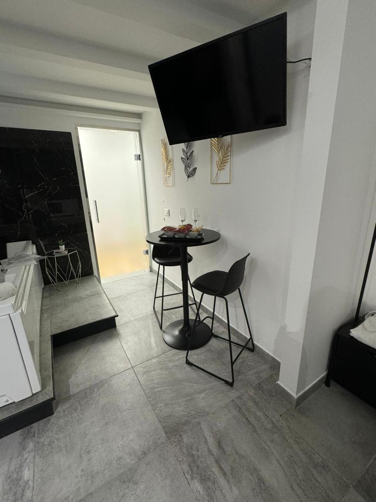 Real Suite Spa Palermo Exteriör bild