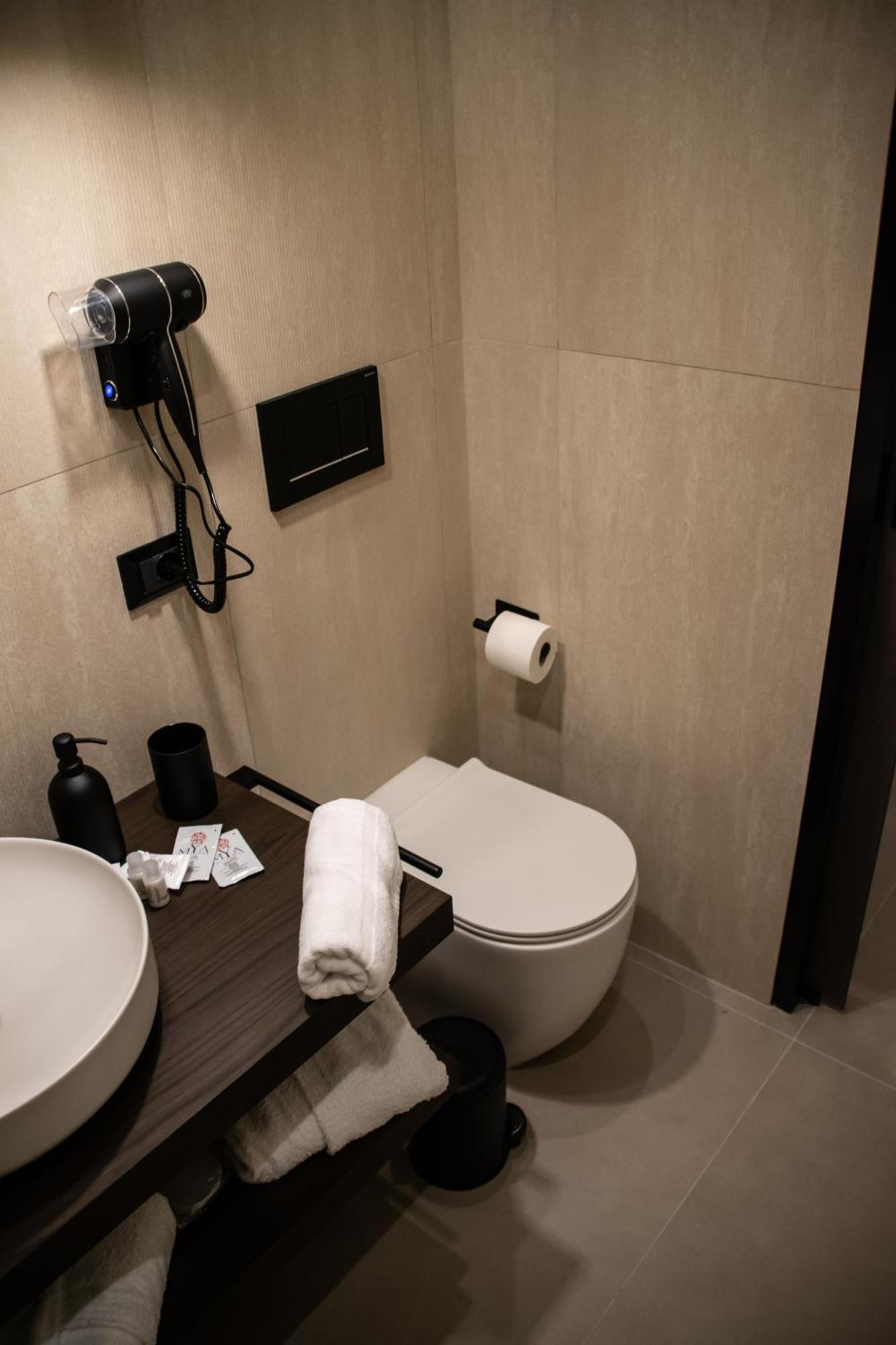Real Suite Spa Palermo Exteriör bild